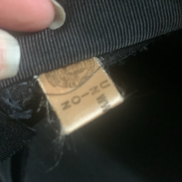 Vintage 1950’s Velvet Romance hat w/side flap design BRAND NEW CONDITION AMAZING - Picture 8 of 8